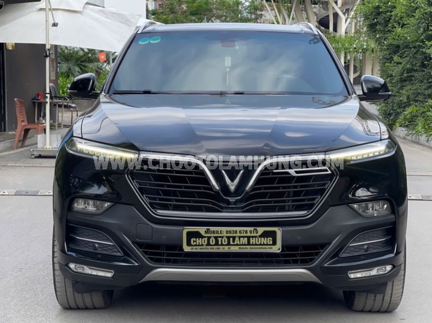 VinFast Lux SA 2.0 Premium 2.0 AT